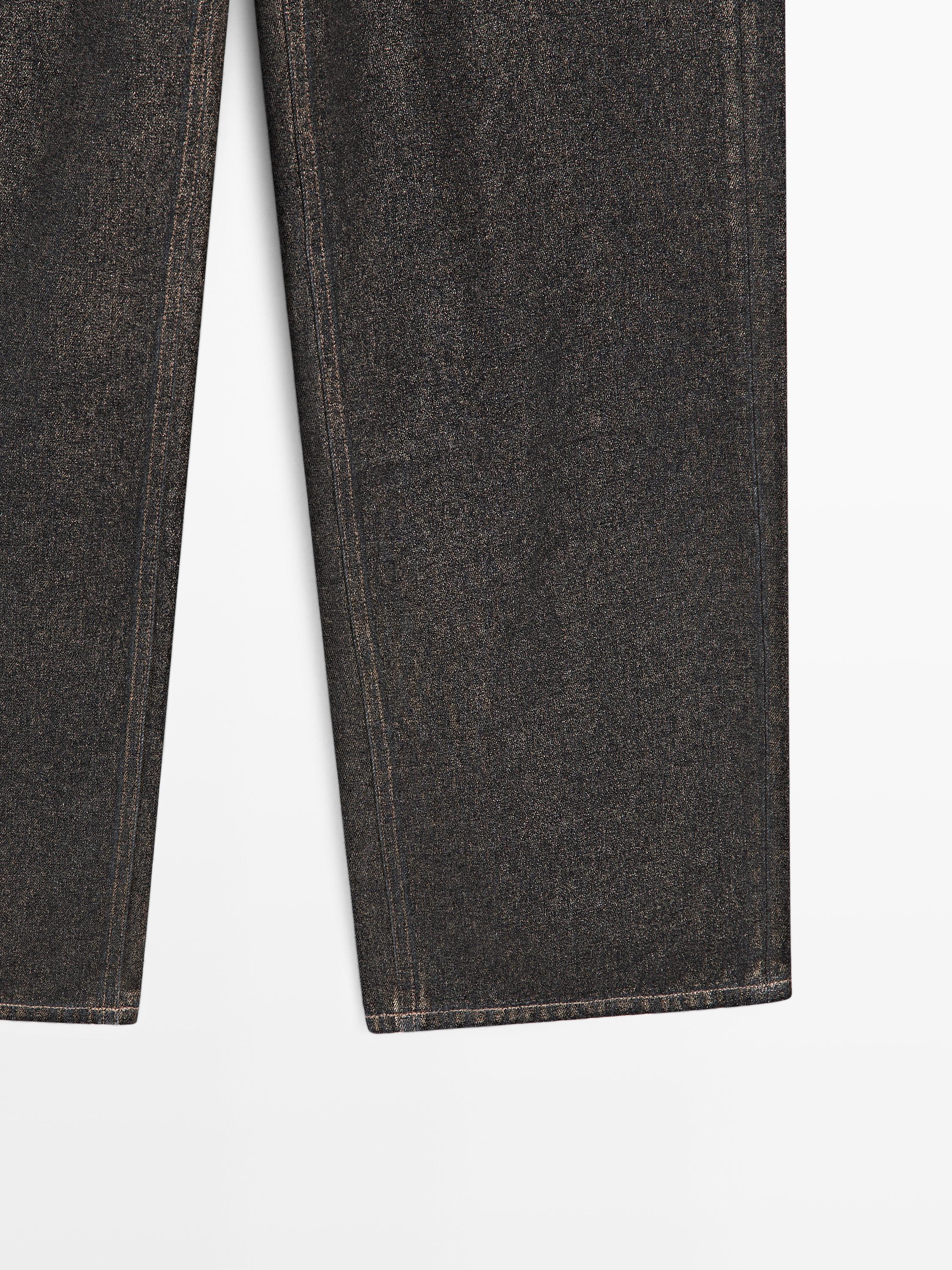 Straight-leg high-waist jeans